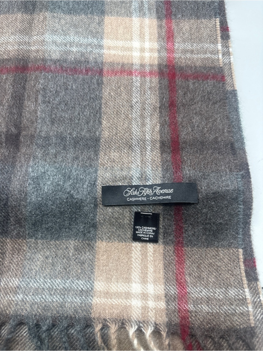 Saks Fifth Avenue 100% Cashmere Plaid Scarf Gray Burgundy Unisex